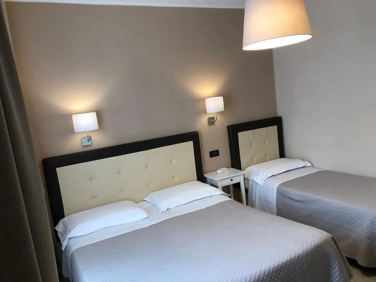 Hotel Di Stefano Pisa 3*,